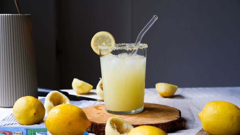 Fresh lemonade drink